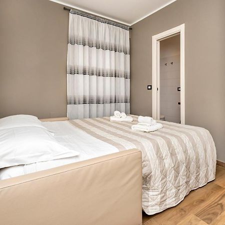 Casa Marina Apartment Генуа Екстериор снимка