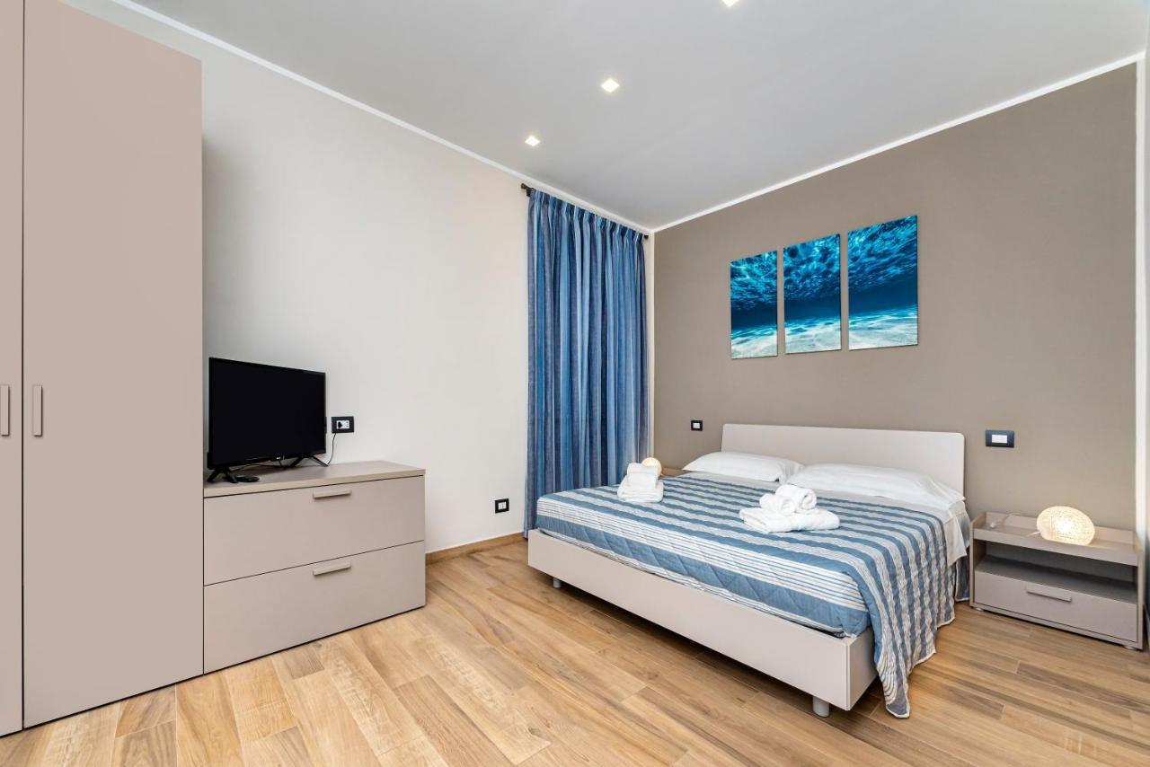 Casa Marina Apartment Генуа Екстериор снимка